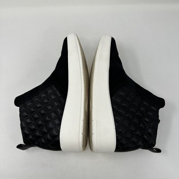 Clarks Ankle Boots Layton Scene black leather zip quilted Size 9.5M - Picture 3 of 13